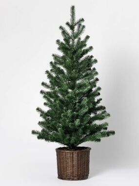 STUDIO MCGEE NWT faux spruce Christmas tree in woven pot -22”